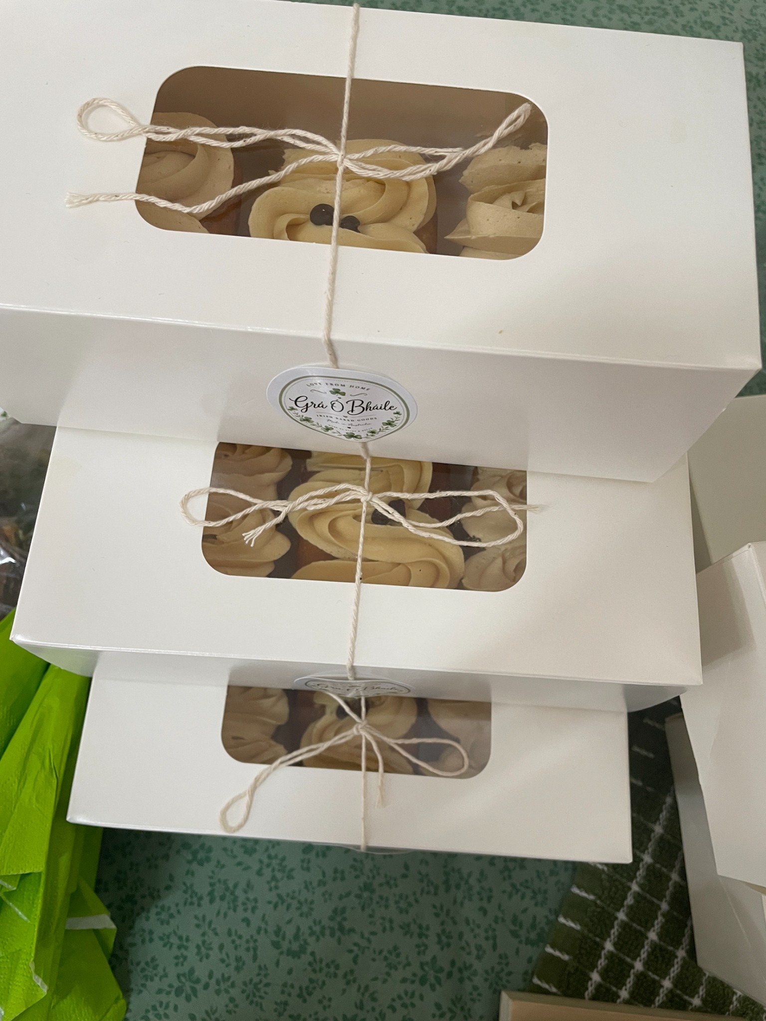 Grá Ó Bháile boxed bakes tied with string